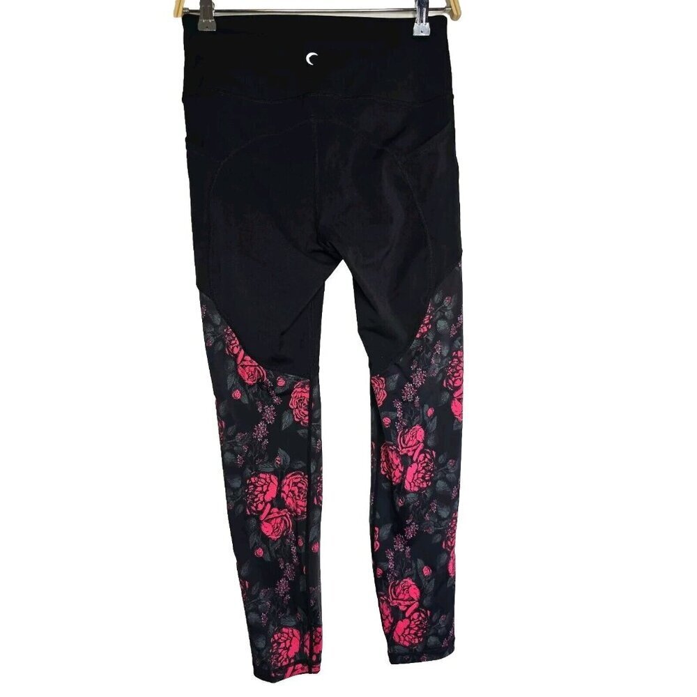 Zyia Active Electric Crimson Rose Luxe Pocket Hi-Rise 7/8 legging- Size 6-8